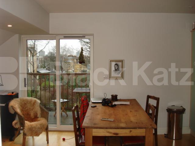 			LET, 1 Bedroom, 1 bath, 1 reception Apartment			 Park View Mews, Robsart Street, Stockwell